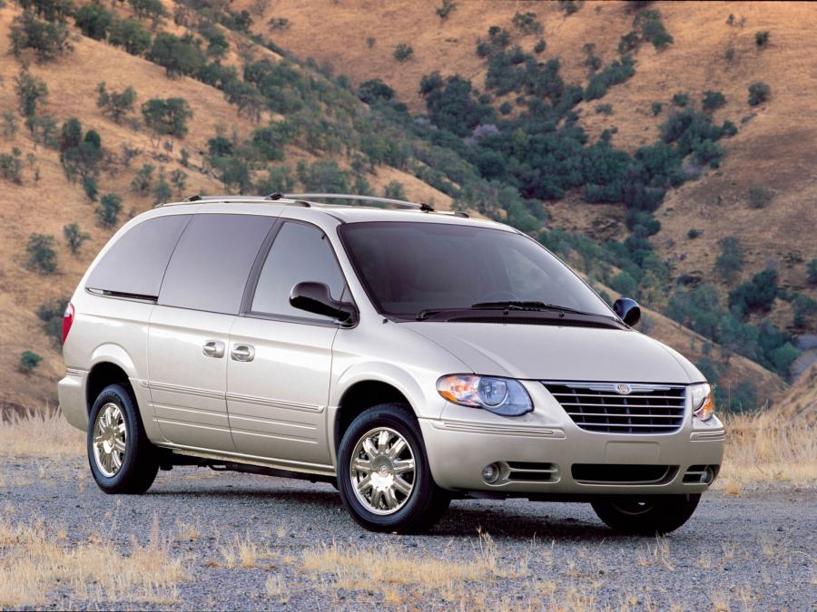  Chrysler Town & Country 2004 года  (фото 5 из 6)